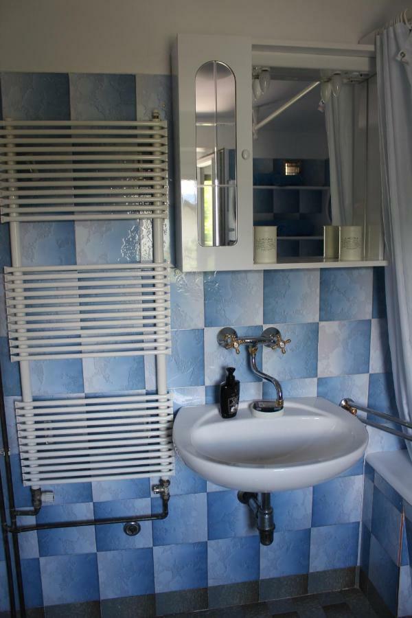 R&G Apartment Жировниця Екстер'єр фото