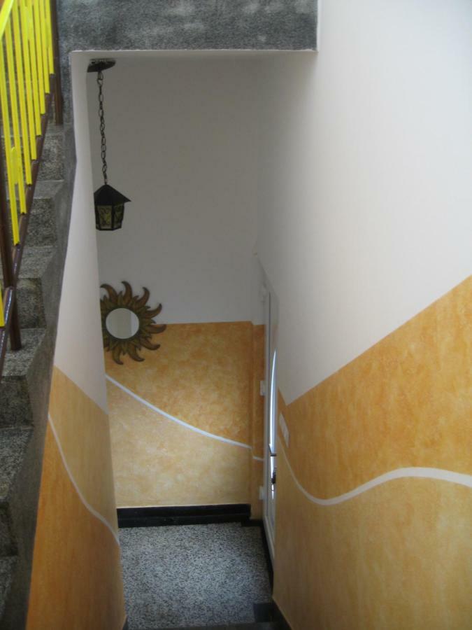 R&G Apartment Жировниця Екстер'єр фото