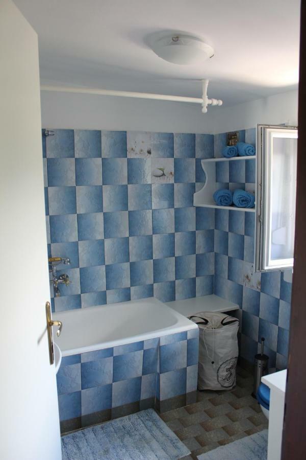 R&G Apartment Жировниця Екстер'єр фото